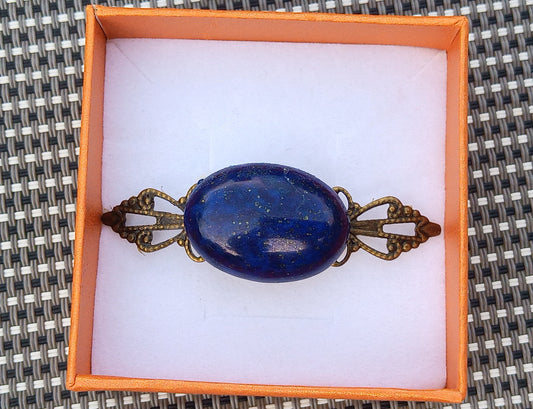 Královská modř: Brož s Lapis Lazuli ve vintage stylu