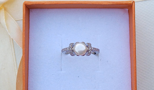 Perlový prsten s říční perlou a zirkony