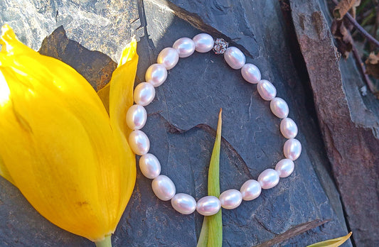 Pružný náramek z prvotřídních říčních perel AAA kvality