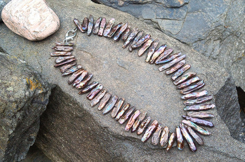 Uzlíkovaný náhrdelník z Keshi perel z Pacifiku