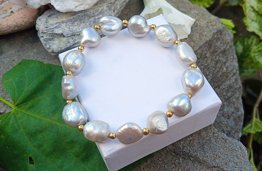 Pružný náramek z obřích šedých říčních perel