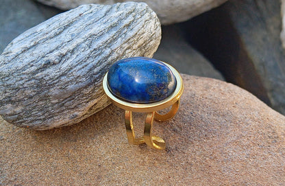 Královská modř na vaší dlani: Prsten s Lapis lazuli