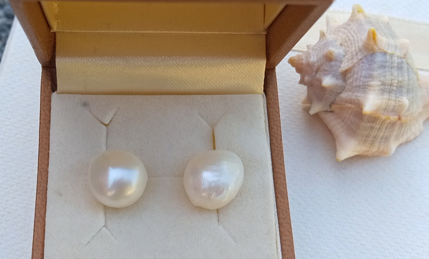 Majesty Pearl – Výrazné náušnice s pravými 14mm perlami