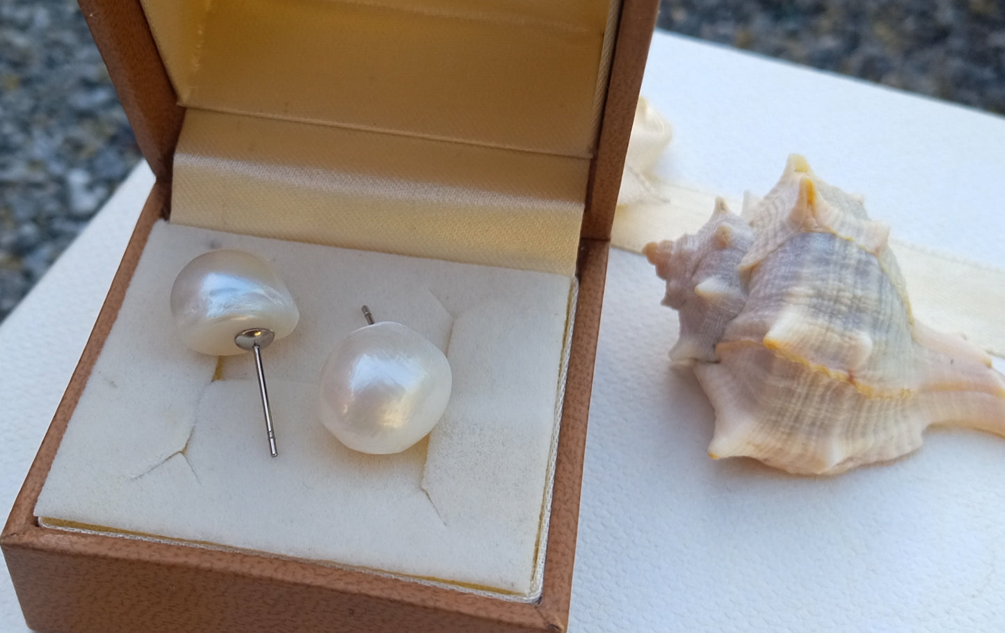 Majesty Pearl – Výrazné náušnice s pravými 14mm perlami