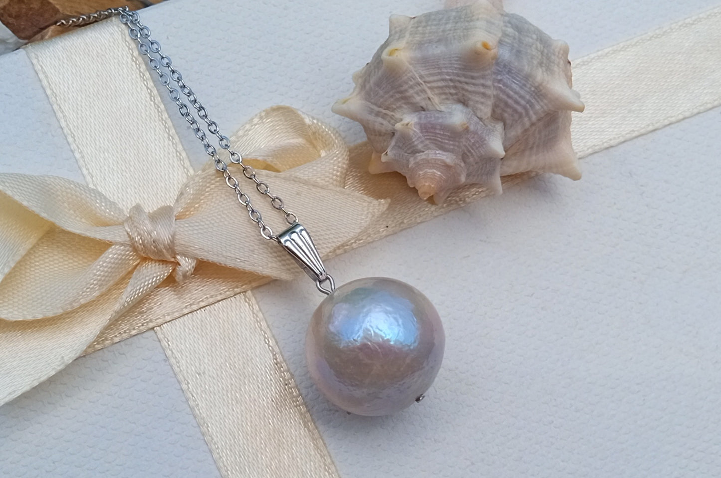 Luxusní ocelový náhrdelník s obří jihomořskou perlou South Sea (17 mm)