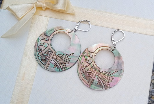 Gravírované náušnice z abalone perleti 40 mm | Chirurgická ocel