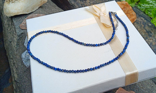 Náhrdelník „Královská modř“: Fasetovaný Lapis Lazuli