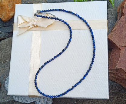 Náhrdelník „Královská modř“: Fasetovaný Lapis Lazuli