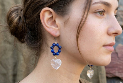 Náušnice s křištálovými srdci a lapis lazuli – chirurgická ocel