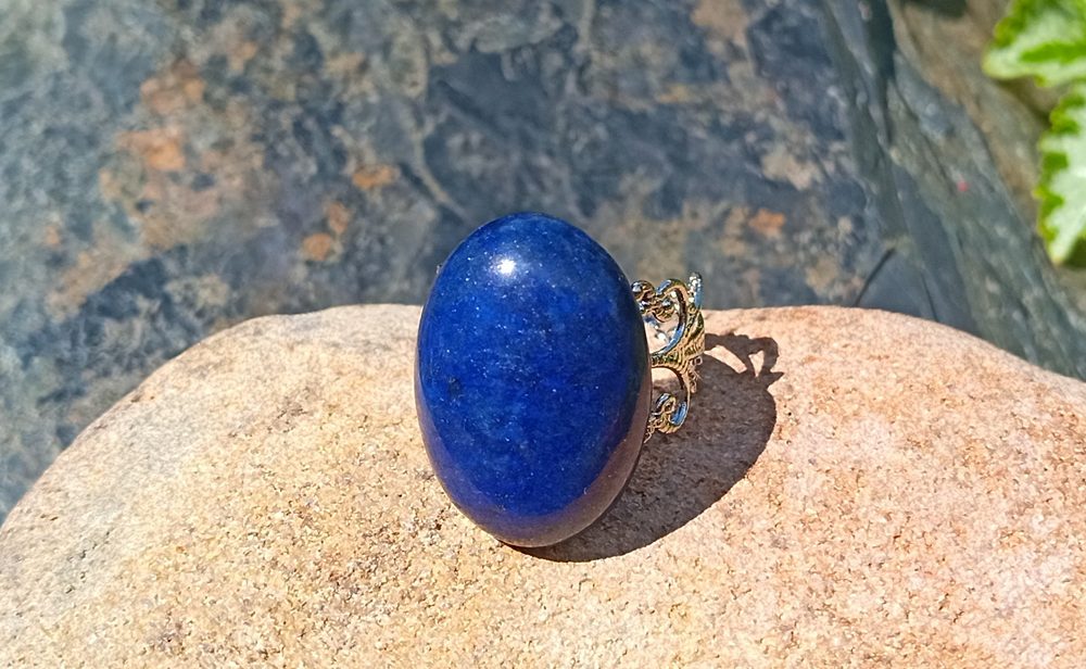 Výrazný prsten lapis lazuli 25mm na filigránovém kroužku