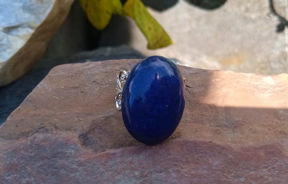 Výrazný prsten lapis lazuli 25mm na filigránovém kroužku