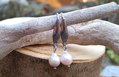 Okouzlující visací náušnice s barokními perlami – esence ženskosti