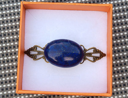 Královská modř: Brož s Lapis Lazuli ve vintage stylu