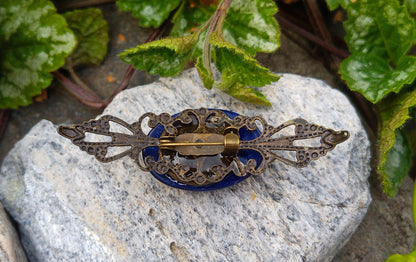 Královská modř: Brož s Lapis Lazuli ve vintage stylu