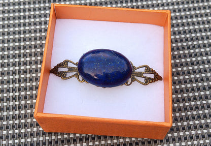 Královská modř: Brož s Lapis Lazuli ve vintage stylu