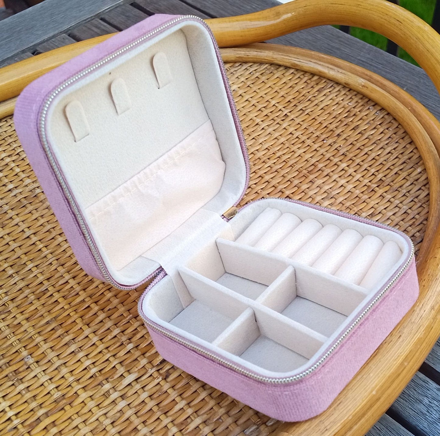 Sametová šperkovnice cestovní růžová na zip