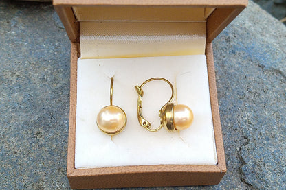 Zlatavé náušnice s jihomořskými perlami – Ztělesnění luxusu