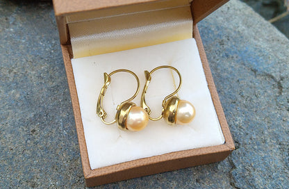 Zlatavé náušnice s jihomořskými perlami – Ztělesnění luxusu