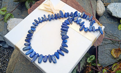 Půlnoční obloha: Náhrdelník z pravého Lapis lazuli