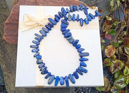 Půlnoční obloha: Náhrdelník z pravého Lapis lazuli