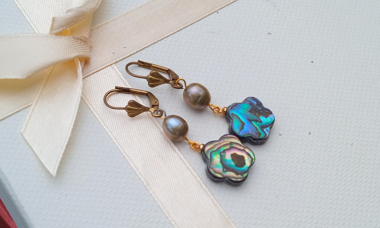 Magické náušnice s abalone perletí a říční perlou