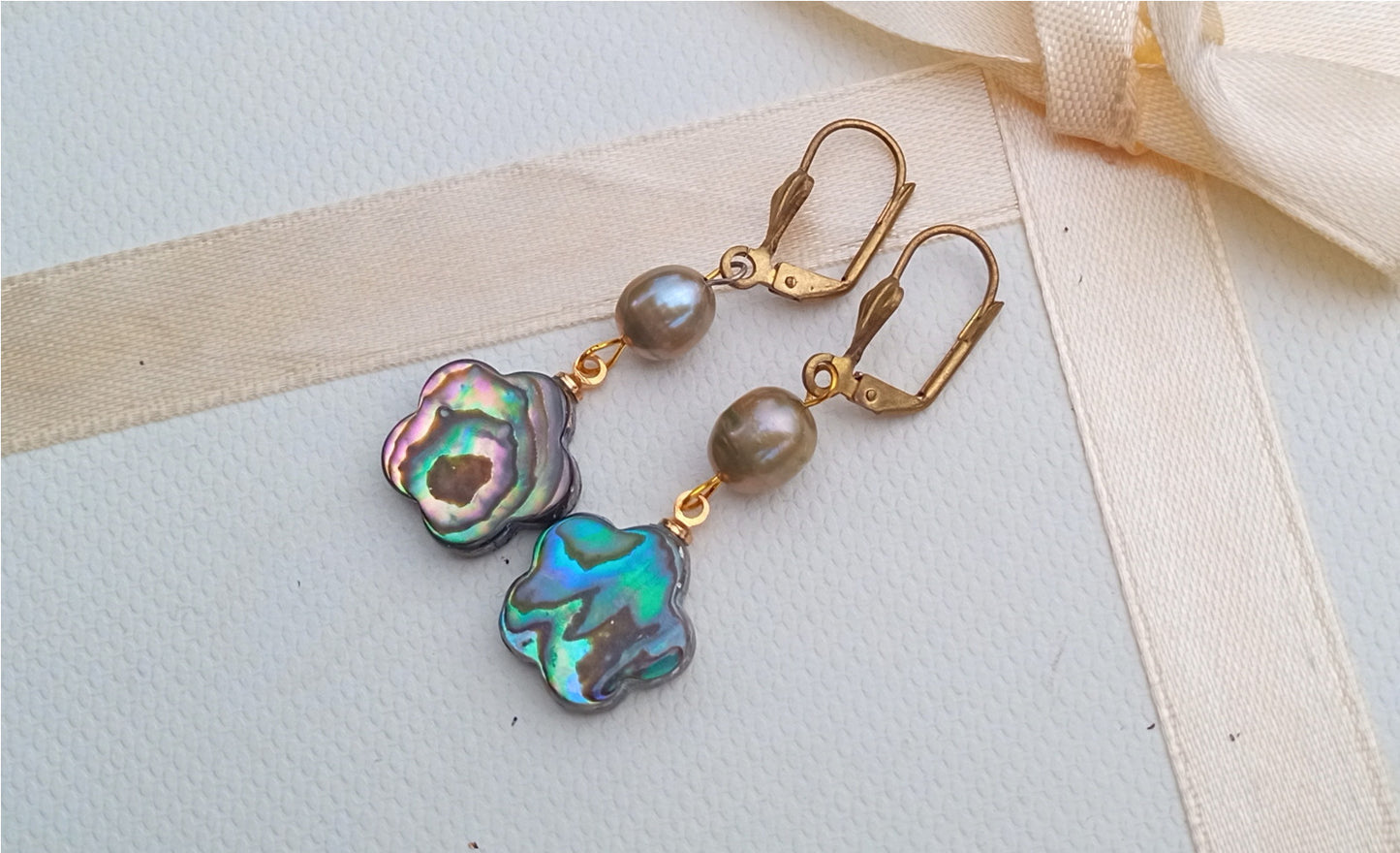 Magické náušnice s abalone perletí a říční perlou
