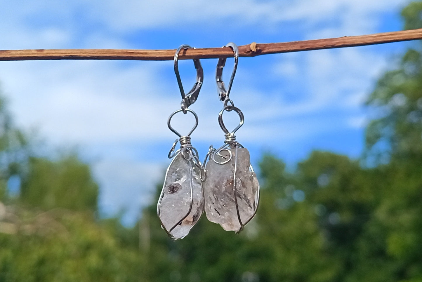 Záře čistého světla: Náušnice s herkimerskými diamanty