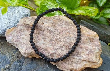 Jemný pružný náramek z černého turmalínu (3 mm)