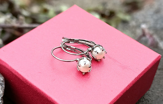 Perlové náušnice s bílými říčními perlami chirurgická ocel