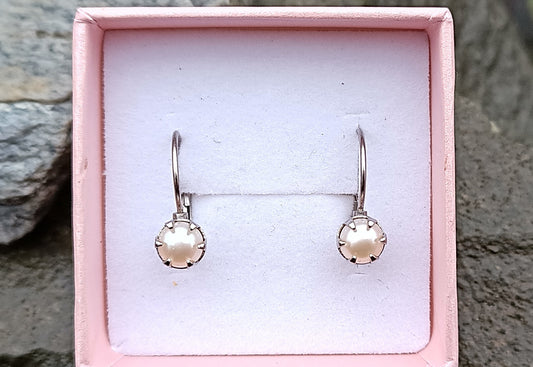 Perlové náušnice s bílými říčními perlami chirurgická ocel