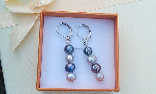 Náušnice s říčními perlami na chirurgické oceli