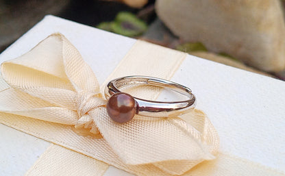 Minimalistický prsten „Bronze Glow“ s říční perlou