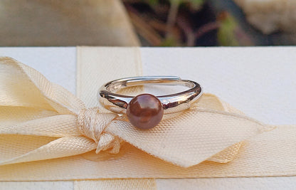 Minimalistický prsten „Bronze Glow“ s říční perlou