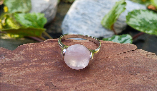 Něžný dotek lásky - prsten s růženínem