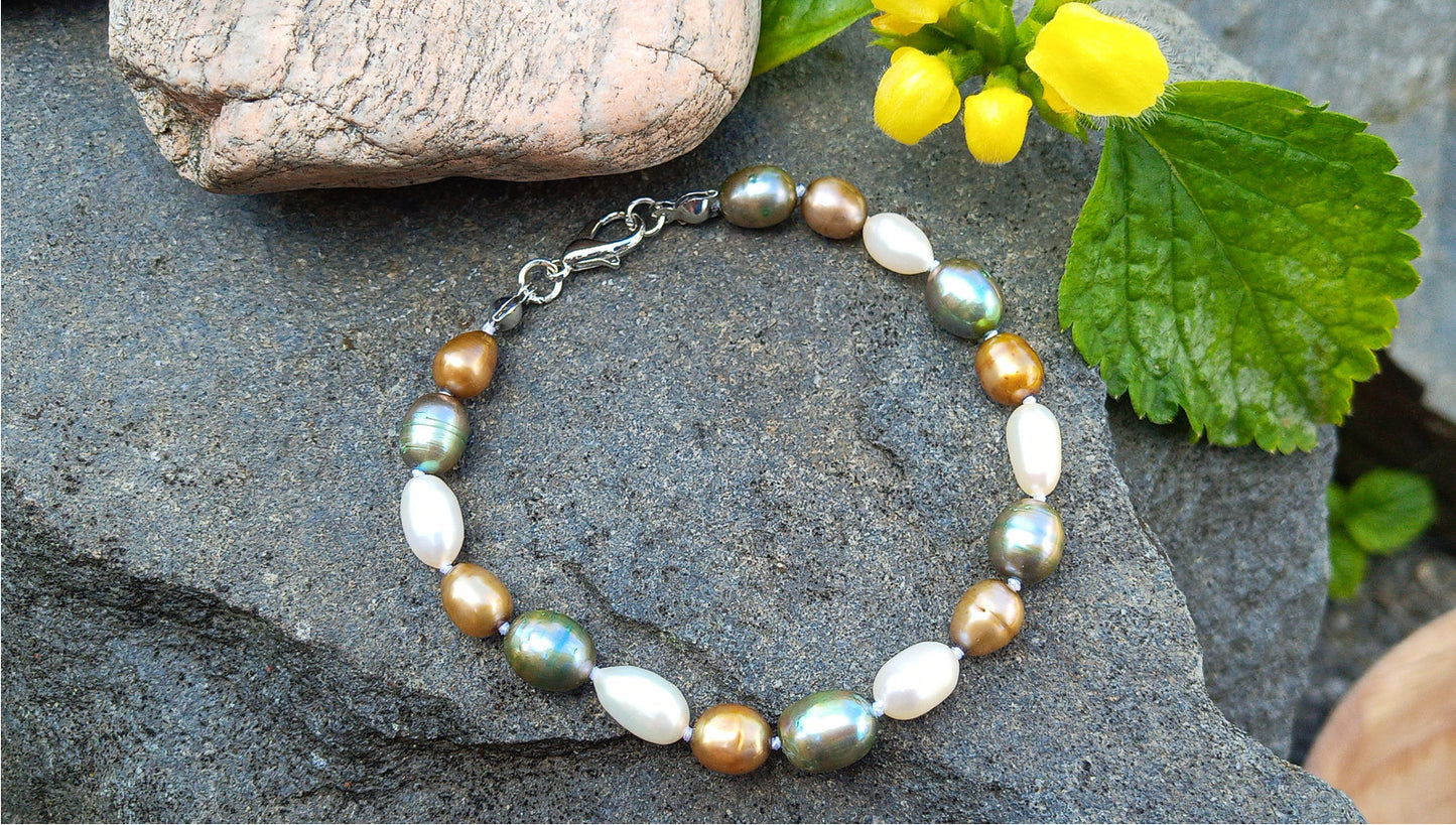 Okouzlující uzlíkovaný náramek: Magie přírodních perel