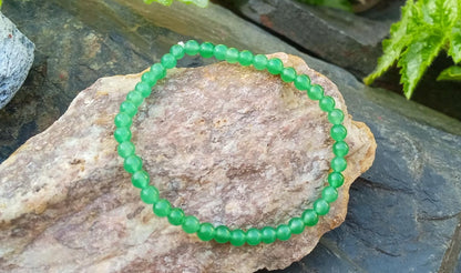 Jemný pružný náramek ze zeleného achátu (3 mm)